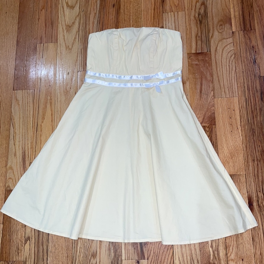 NEW XOXO Strapless satin trim  yellow Fit n Flare Dress 7